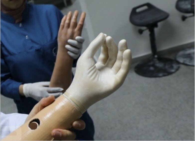 مستشفى متخصص في غزة يعيد الأمل لـ